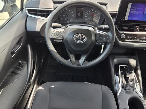 Certified 2025 Toyota Corolla LE FWD image 6