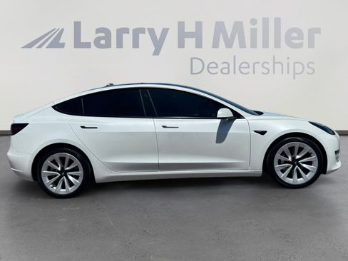 Used 2022 Tesla Model 3 Long Range AWD/4WD image 6