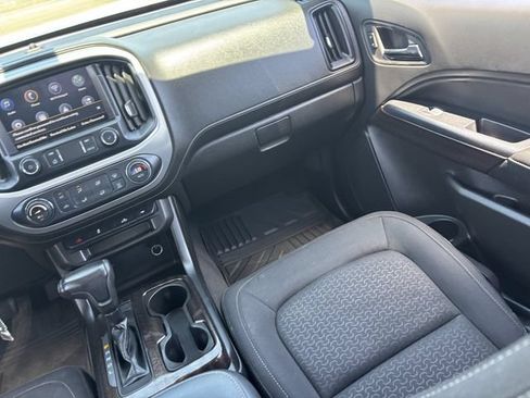 Used 2020 GMC Canyon SLE w/ Elevation Edition RWD image 16