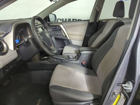 Used 2013 Toyota RAV4 LE FWD image 7