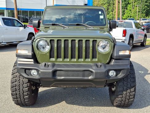 Used 2023 Jeep Wrangler Sport AWD/4WD image 2