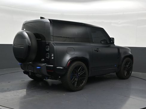 Used 2023 Land Rover Defender 90 V8 AWD/4WD image 5