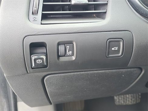 Used 2017 Chevrolet Impala LS image 14