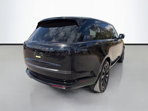 Used 2025 Land Rover Range Rover SE image 5
