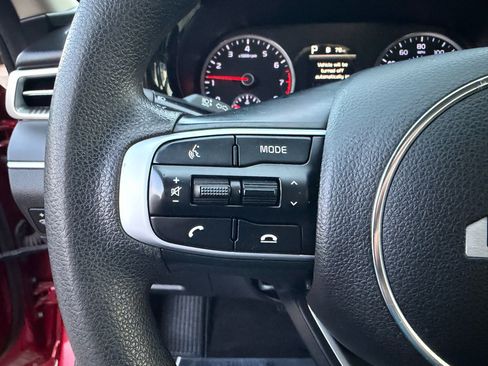 Used 2023 Kia K5 LXS image 29
