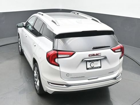 Used 2023 GMC Terrain Denali w/ Denali Premium Package AWD/4WD image 42