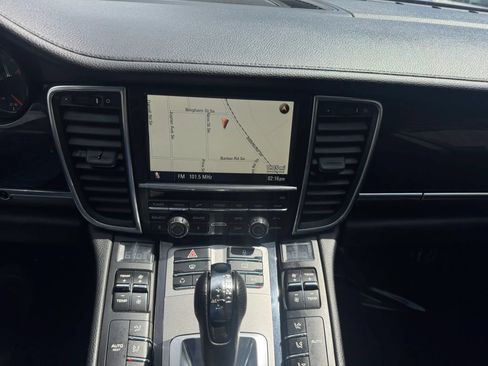 Used 2012 Porsche Panamera image 19