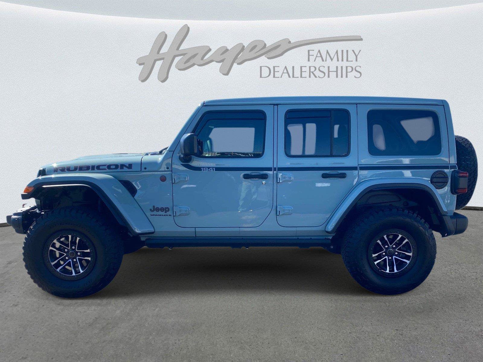 Used 2024 Jeep Wrangler Unlimited Rubicon AWD/4WD image 7