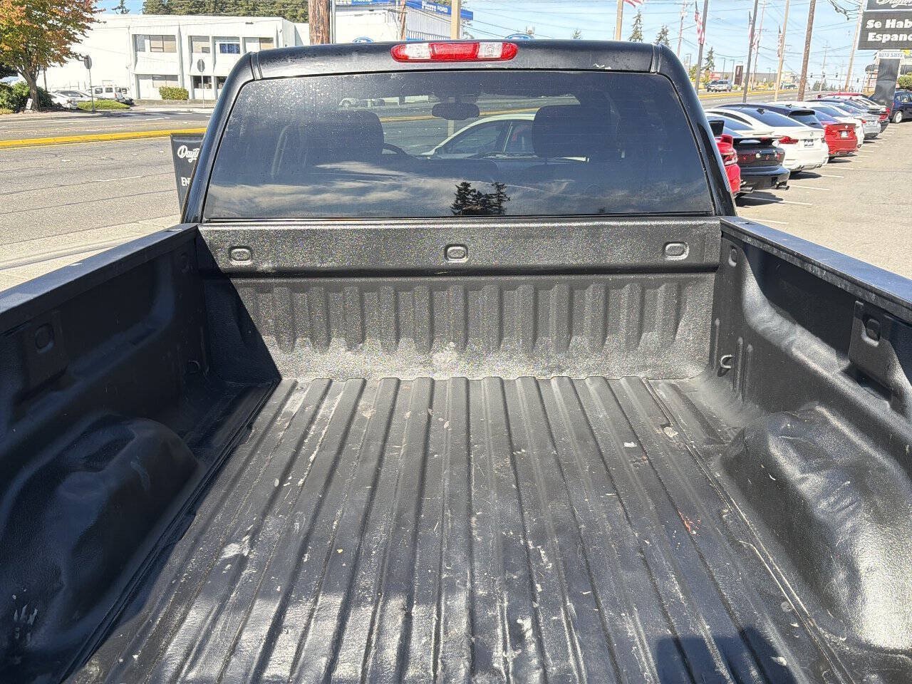 Used 2014 GMC Sierra 2500 SLE w/ SLE Preferred Package AWD/4WD image 6