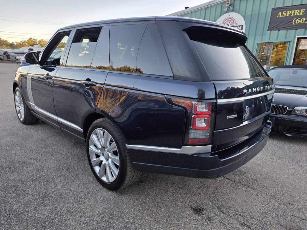 Used 2015 Land Rover Range Rover Supercharged AWD/4WD image 12