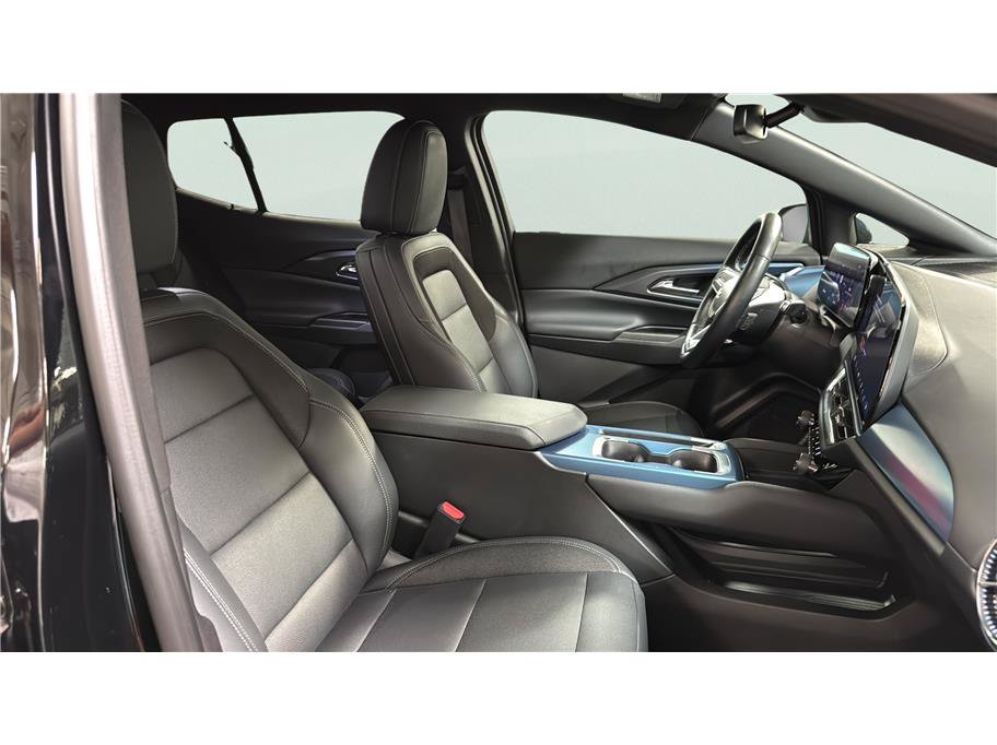 Used 2024 Chevrolet Equinox EV LT FWD image 26