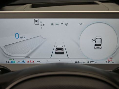 Used 2024 Hyundai Ioniq 5 Limited image 21