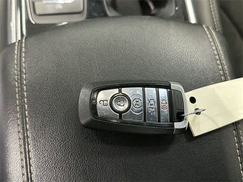 Used 2019 Ford Edge ST w/ Convenience Package image 33