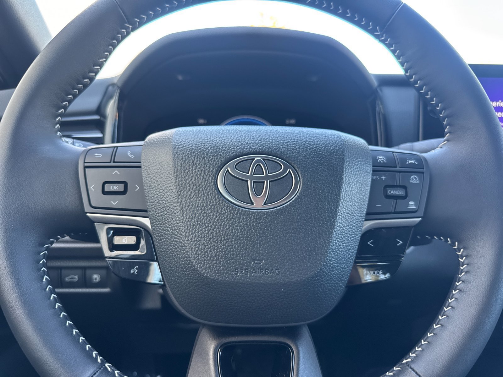 Used 2026 Toyota Camry SE w/ Multimedia Upgrade Package FWD image 23