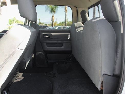 Used 2017 RAM 2500 SLT image 32