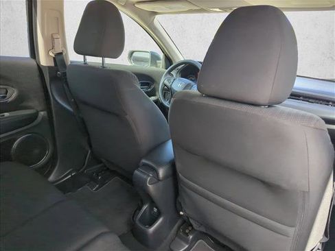 Used 2016 Honda HR-V EX image 18