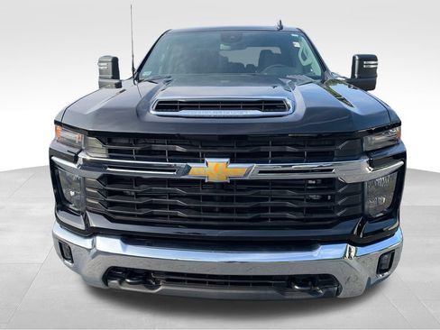 Used 2024 Chevrolet Silverado 2500 LT AWD/4WD image 8