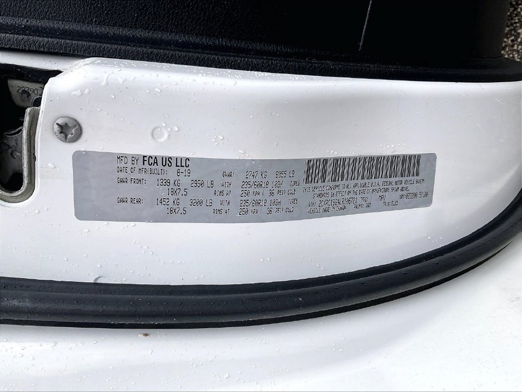 Used 2020 Chrysler Pacifica Touring-L FWD image 29