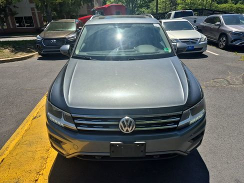 Used 2019 Volkswagen Tiguan SEL AWD/4WD image 2