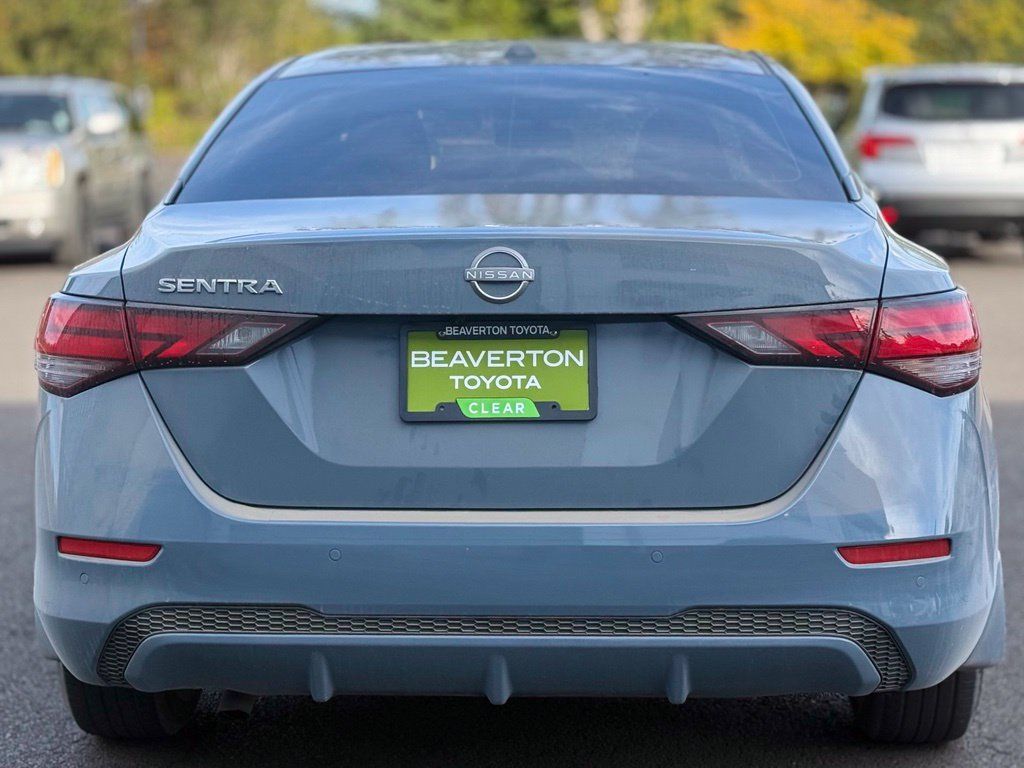 Used 2025 Nissan Sentra SV w/ All-Weather Package FWD image 4
