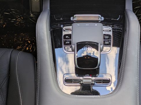Used 2026 Mercedes-Benz Maybach GLS 600 4MATIC image 16