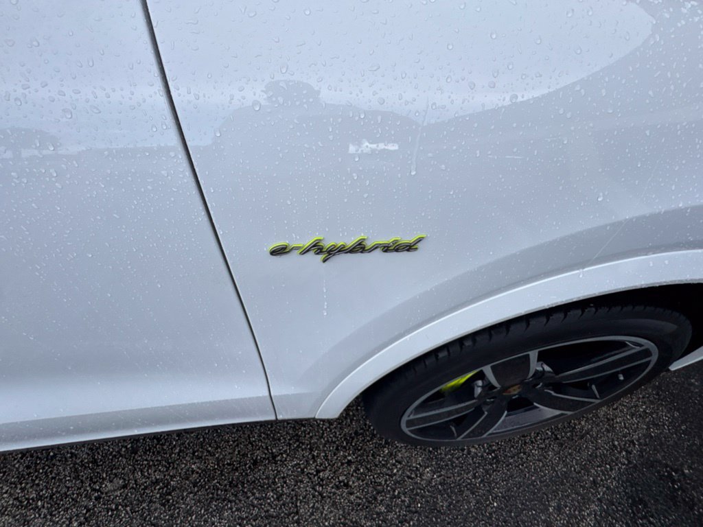 Used 2023 Porsche Cayenne Coupe AWD/4WD image 17