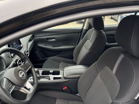 Used 2025 Nissan Sentra SV image 24