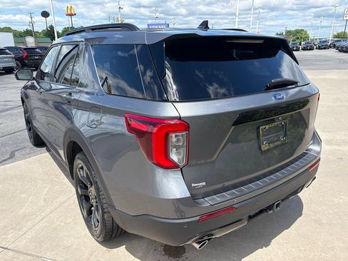 Used 2024 Ford Explorer ST-Line w/ Class IV Trailer Tow Package AWD/4WD image 8