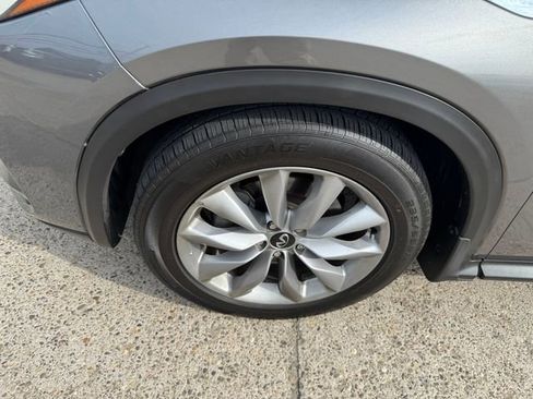 Used 2021 INFINITI QX50 Luxe image 22