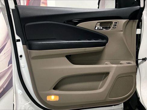 Used 2019 Honda Pilot Elite image 25