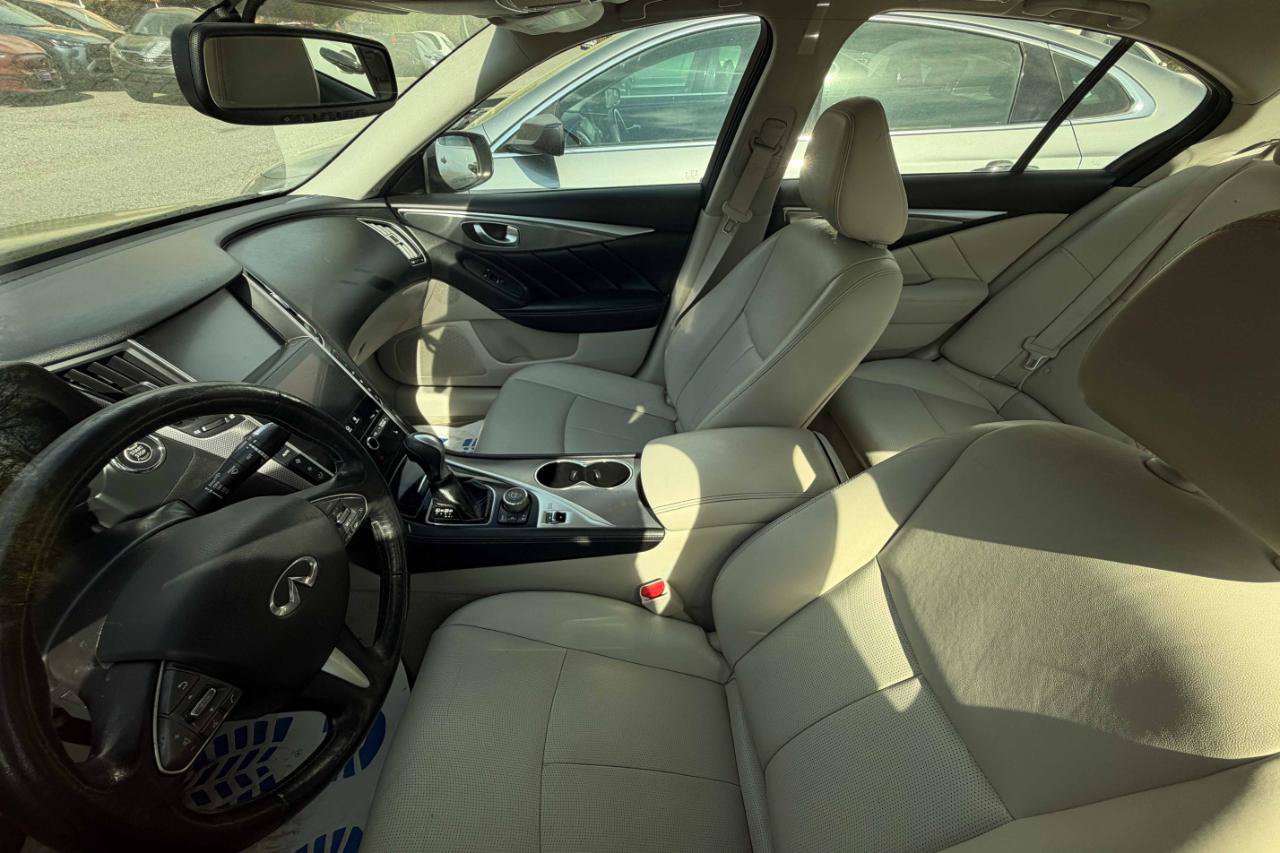 Used 2015 INFINITI Q50 Premium w/ Navigation Package AWD/4WD image 13