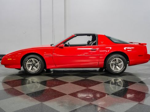 Used 1992 Pontiac Firebird Coupe RWD image 2