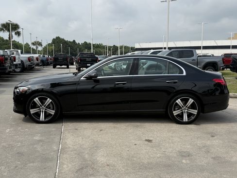 Used 2025 Mercedes-Benz C 300 4MATIC Sedan image 8