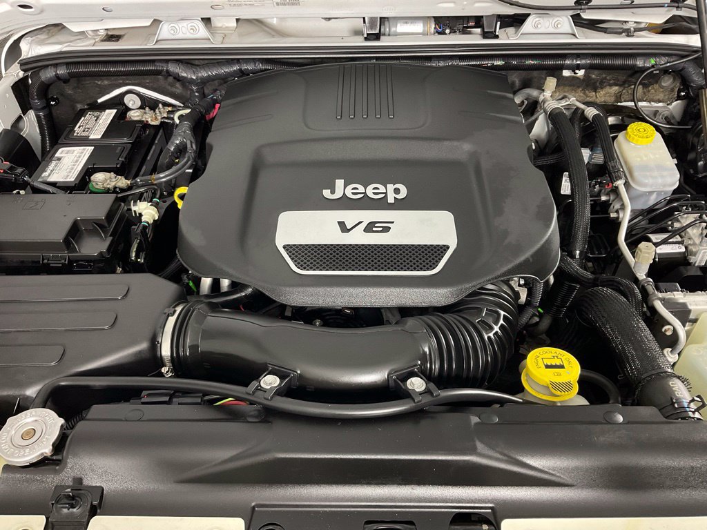 Used 2017 Jeep Wrangler Unlimited Sport w/ Quick Order Package 24S AWD/4WD image 9
