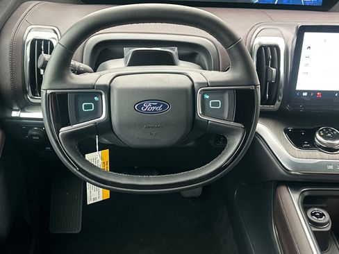 New 2025 Ford Expedition Max Platinum w/ Platinum Ultimate Package image 14