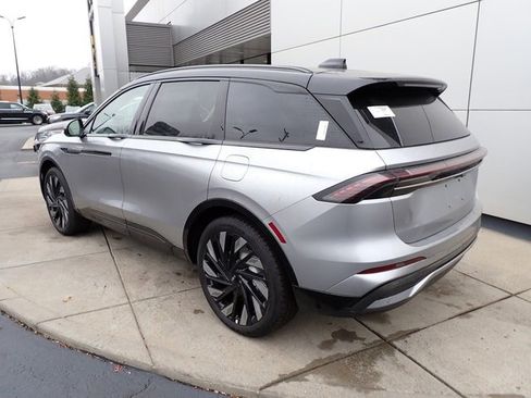 New 2026 Lincoln Nautilus Reserve w/ Jet Appearance Package image 3