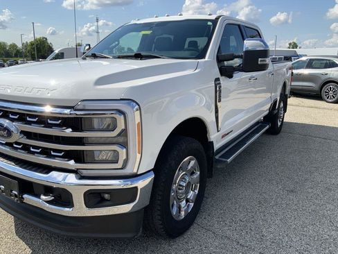 Used 2023 Ford F350 Lariat w/ Tow Technology Package image 18