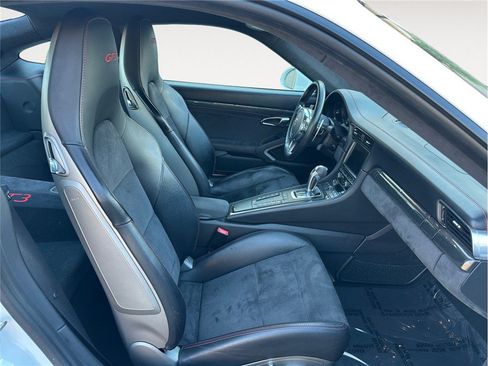 Used 2014 Porsche 911 GT3 w/ Carbon Interior Package RWD image 15