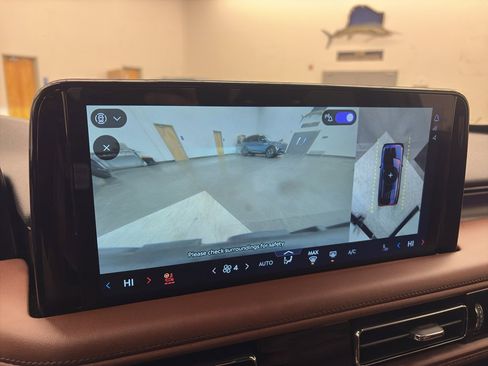 Used 2025 Lincoln Aviator Reserve w/ Equipment Group 201A image 30