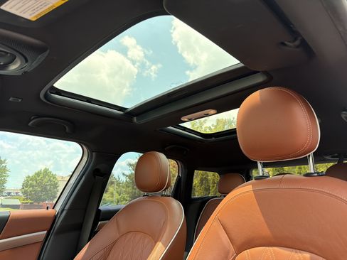 Used 2023 MINI Cooper Countryman S w/ Signature Upholstery Package FWD image 8