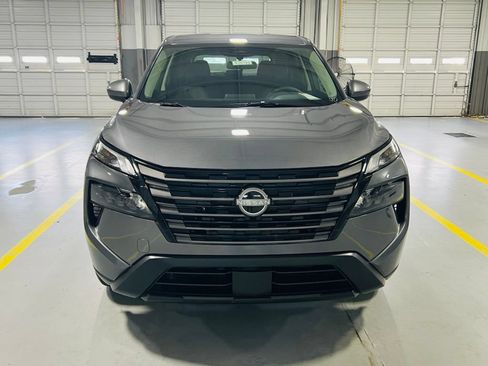 New 2026 Nissan Rogue SV FWD image 10