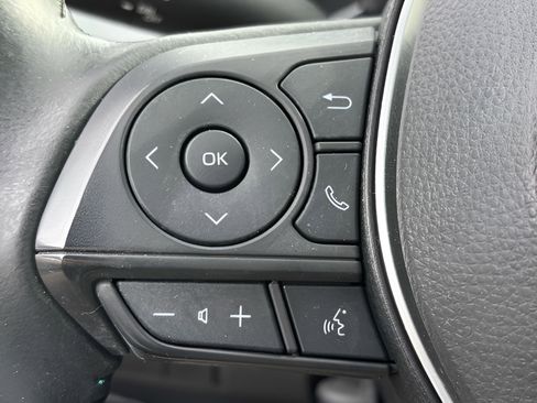 Used 2023 Toyota Corolla SE image 32