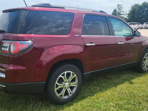 Used 2016 GMC Acadia SLT AWD/4WD image 4