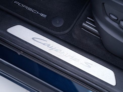 Used 2025 Porsche Cayenne S image 14