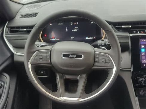 New 2025 Jeep Grand Cherokee Altitude image 23