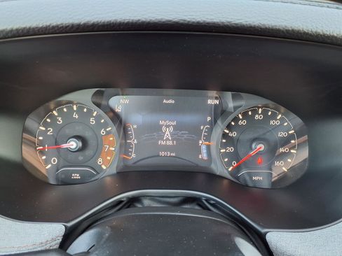 Used 2022 Jeep Compass Latitude AWD/4WD image 16