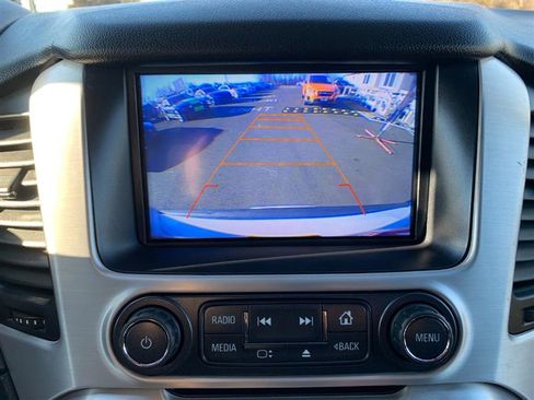 Used 2017 GMC Yukon XL SLE w/ HD Trailering Package image 29