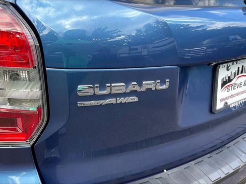 Used 2015 Subaru Forester 2.5i Premium w/ All-Weather Package AWD/4WD image 23