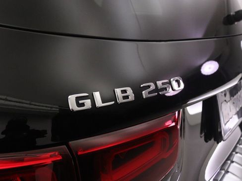 Certified 2023 Mercedes-Benz GLB 250 image 22