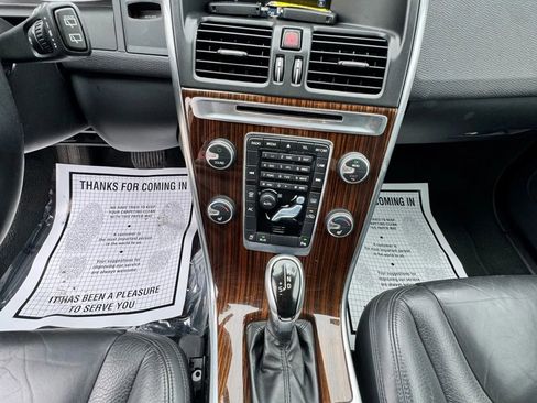 Used 2014 Volvo XC60 T6 image 15